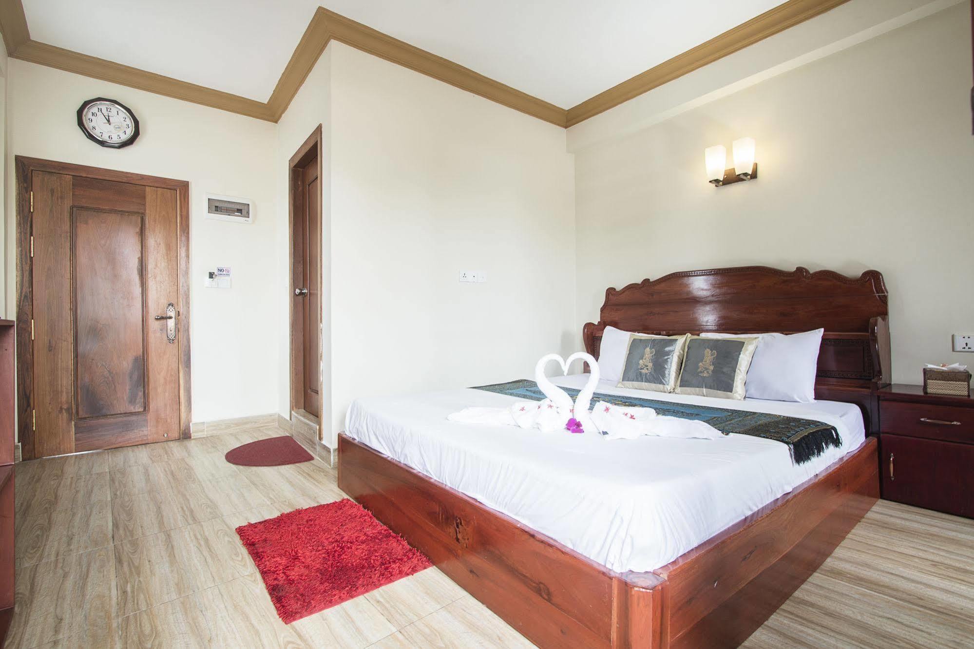 Dynsey Boutique Hotel Phnom Pen Exterior foto